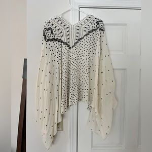 Bell sleeve top
